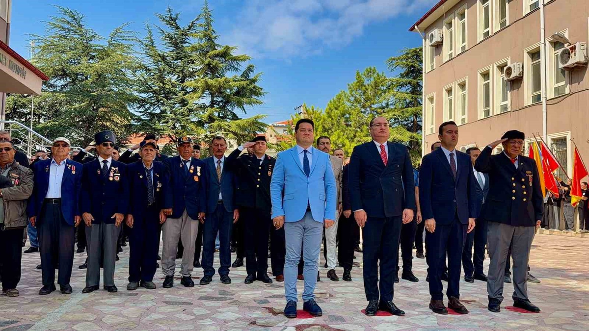 Bolvadin’de 19 Eylül Gaziler Günü düzenlenen törenle kutlandı