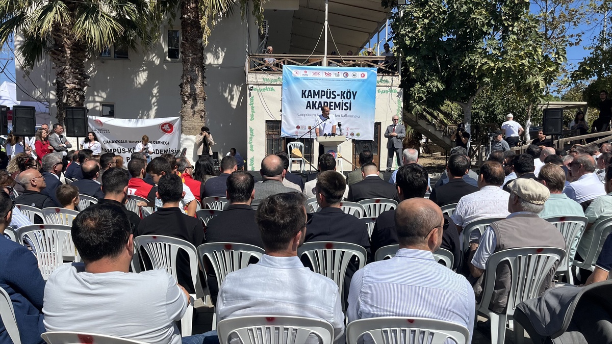 ÇOMÜ, Kampüs-Köy Akademisi projesinin ilk saha buluşmasını Çıplak köyünde yaptı