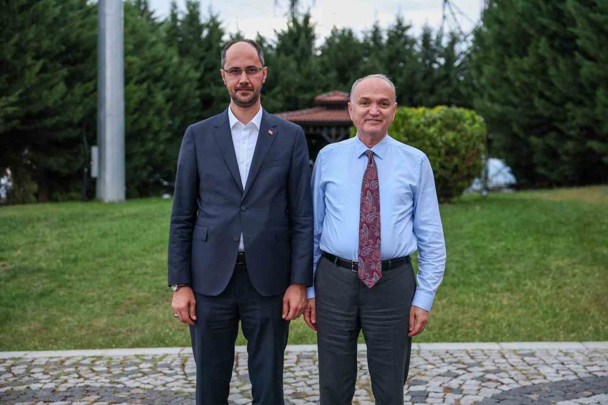 Düzce kentsel dönüşümü, Başkan Hakkı Alp\'in katıldığı buluşmada ele alındı