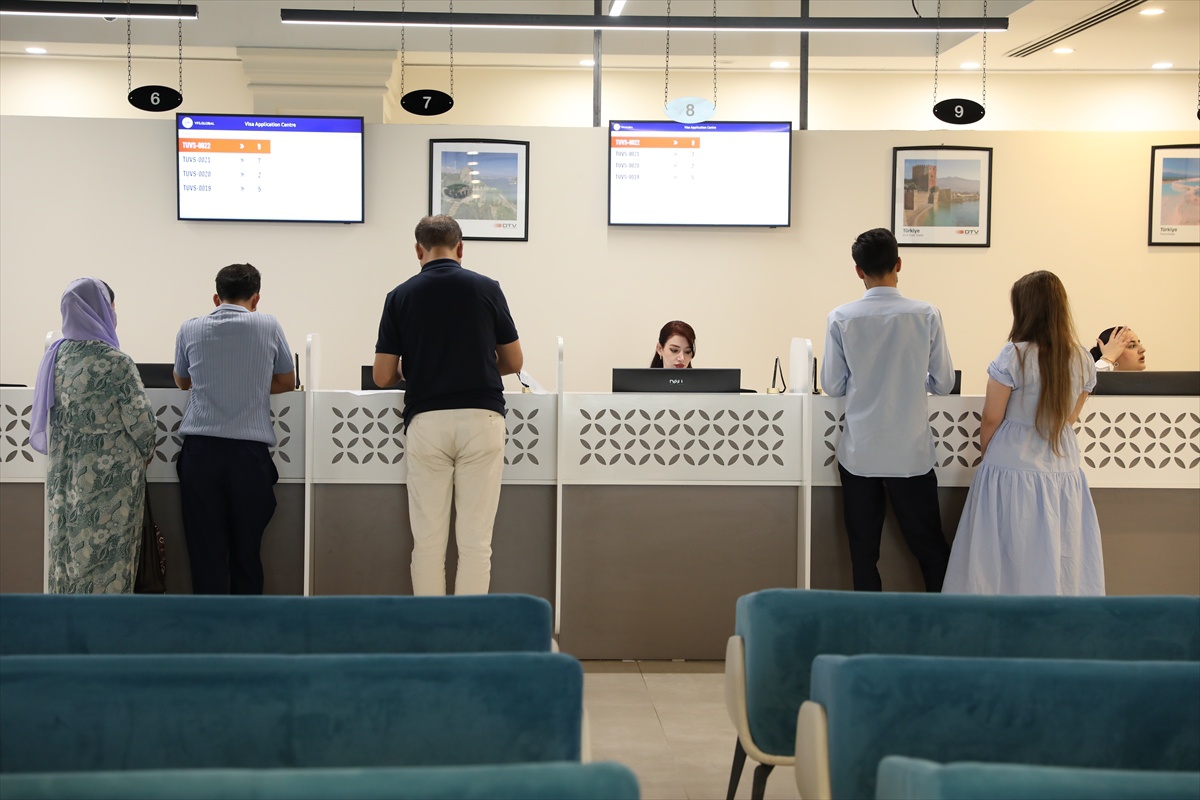 Erbil\'de Türkiye Vize Merkezi\'nin açılışı yapıldı, üç kentte günlük 1200 başvuru var