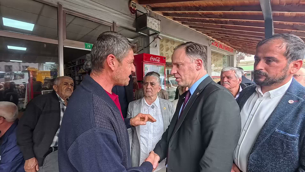 Fındık üreticisi, tüccarın 170 liradan aldığını YENİ Parti vekillerine anlattı