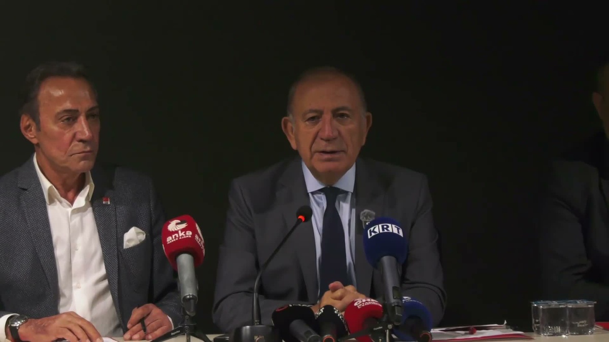 Gürsel Tekin, gazetecilere bilgi sızdıranları partiden atacağını söyledi