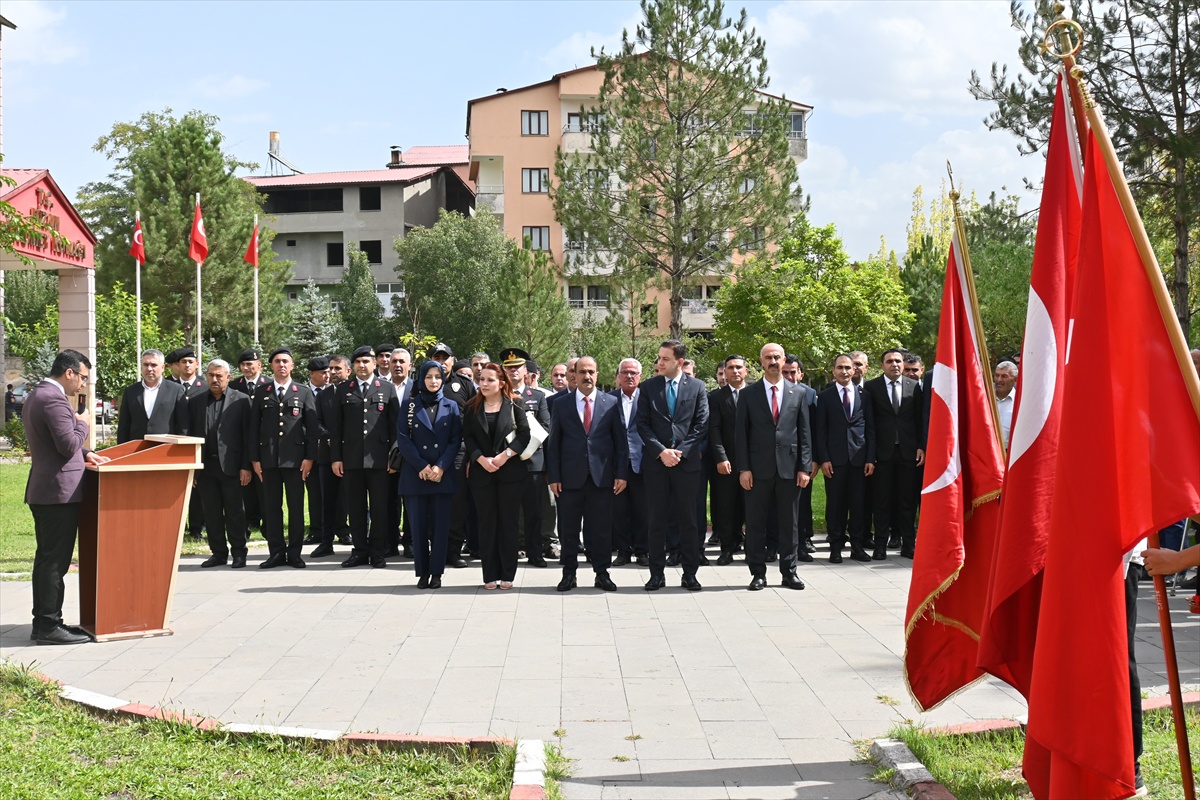 Hizan\'da Gaziler Günü dolayısıyla tören düzenlendi