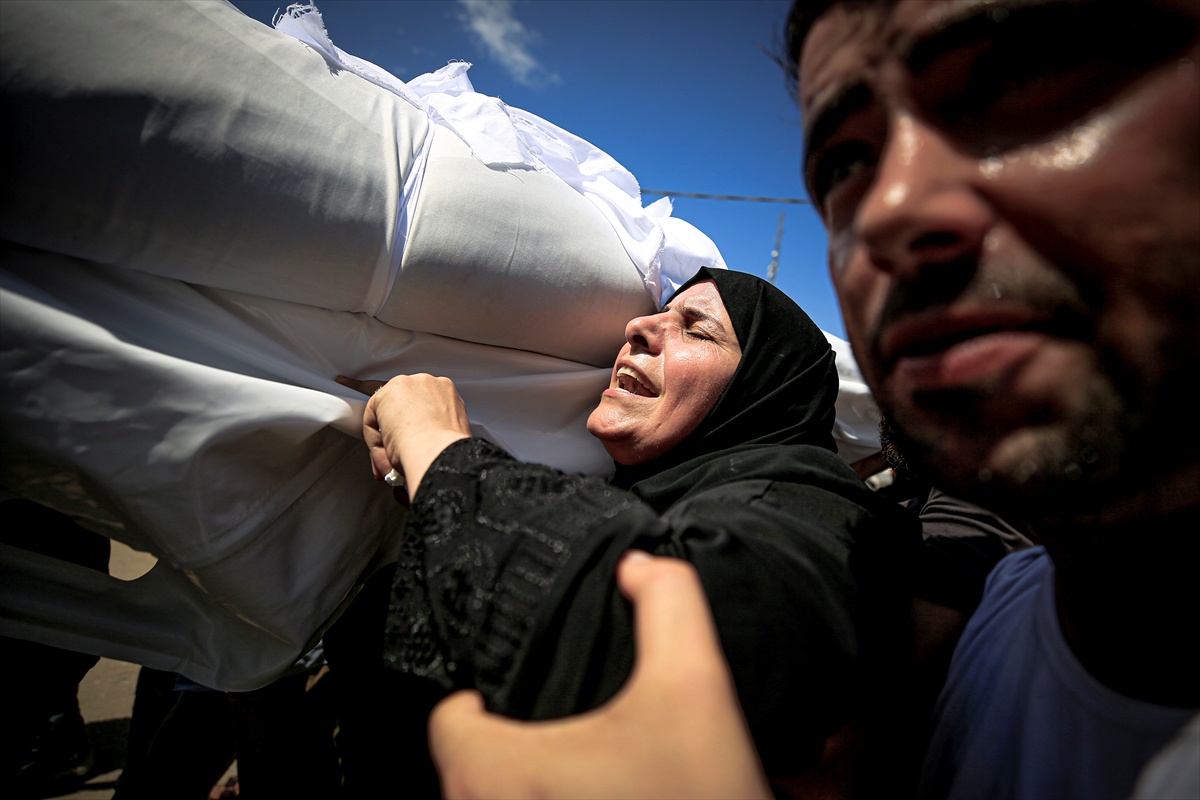 Gazze Sağlık Bakanlığı Genel Müdürü\'nün oğlu Cibaliya\'da İHA saldırısında öldü