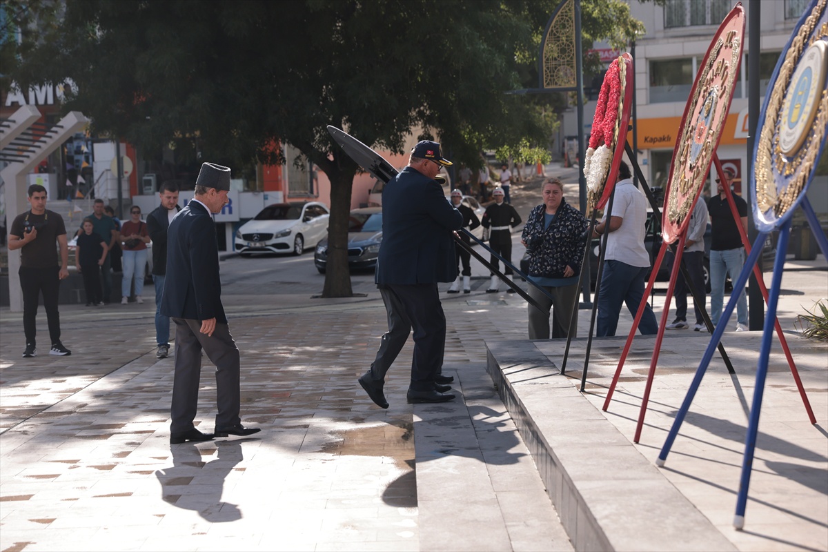 Kapaklı\'da 19 Eylül Gaziler Günü töreni Belediye Meydanı\'nda yapıldı
