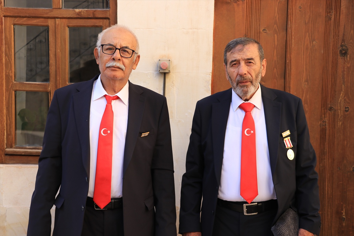 Kıbrıs gazilerinin vatan nöbeti gönüllerinde sürüyor