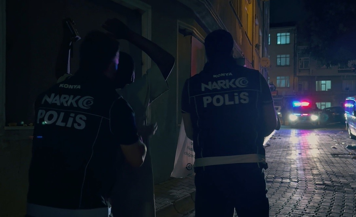 Konya\'da Narko-Mercek operasyonunda 1 ton 78 kilo bonzai üretecek hammadde bulundu