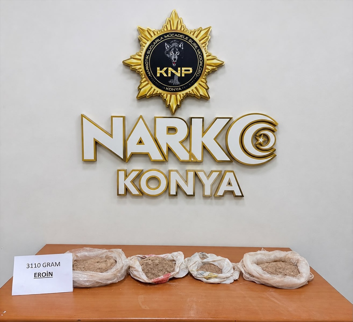 Konya\'da Narko-Mercek operasyonunda 26 şüpheli gözaltı, 1 ton 78 kilo madde ele geçti