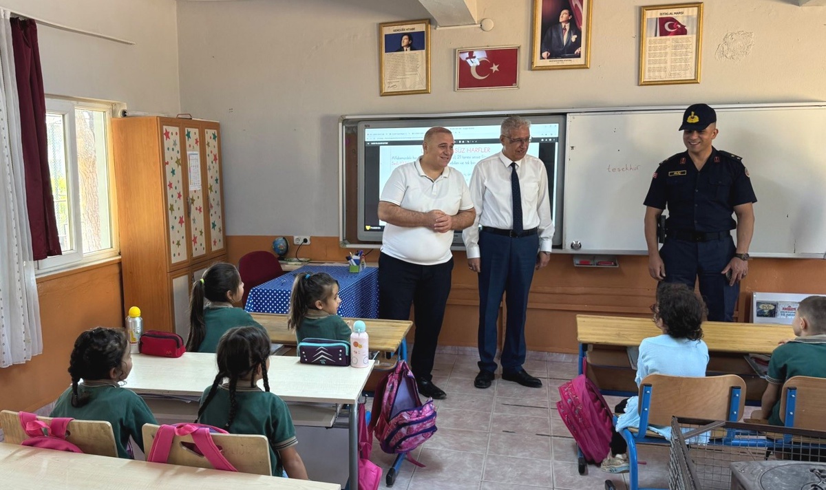 Köşk Kaymakamı Taş, dört mahallede vatandaşlarla buluştu, okulları ziyaret etti