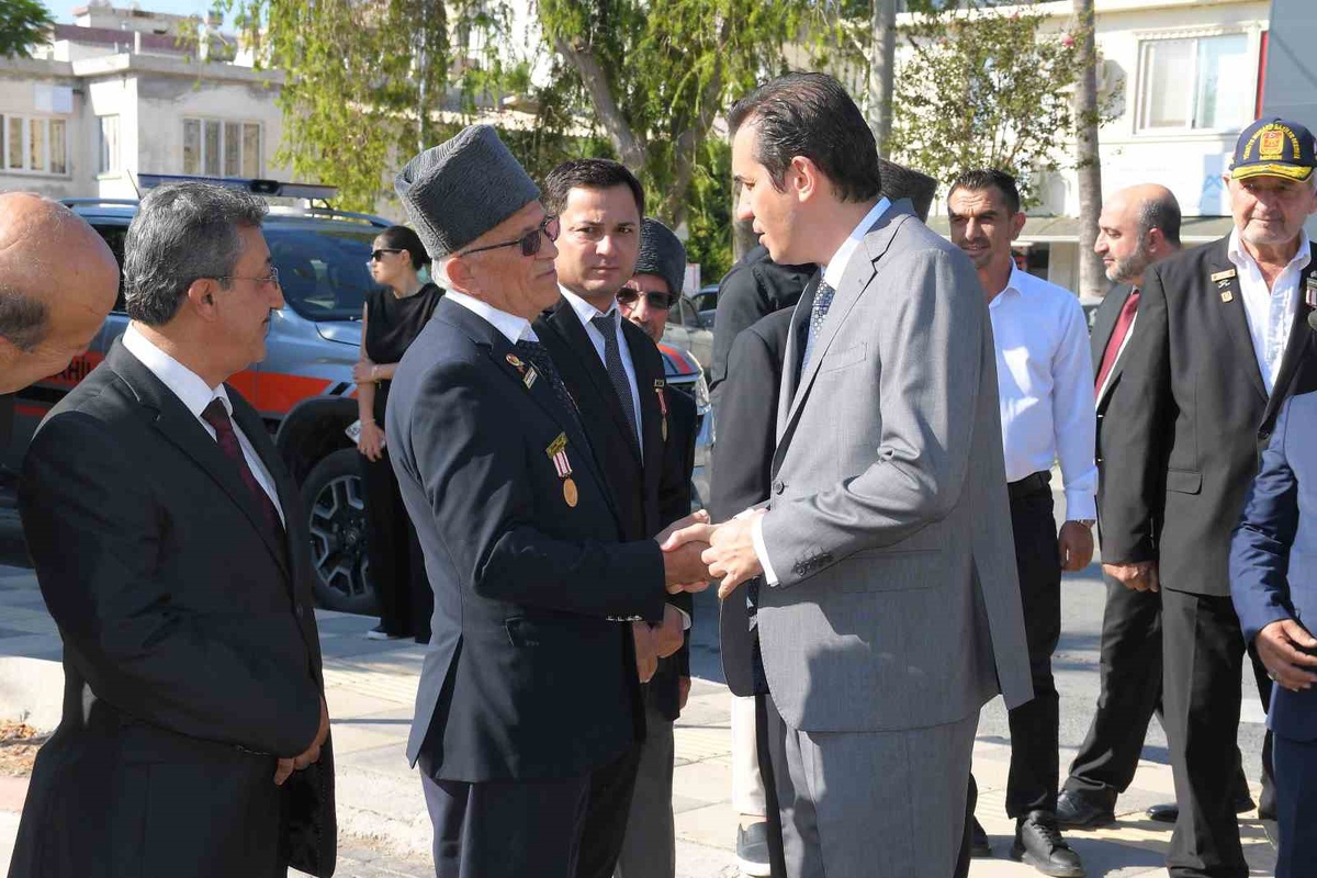 Mersin Bozyazı\'da Gaziler Günü töreni Kaymakam Topsakaloğlu\'nun katılımıyla kutlandı