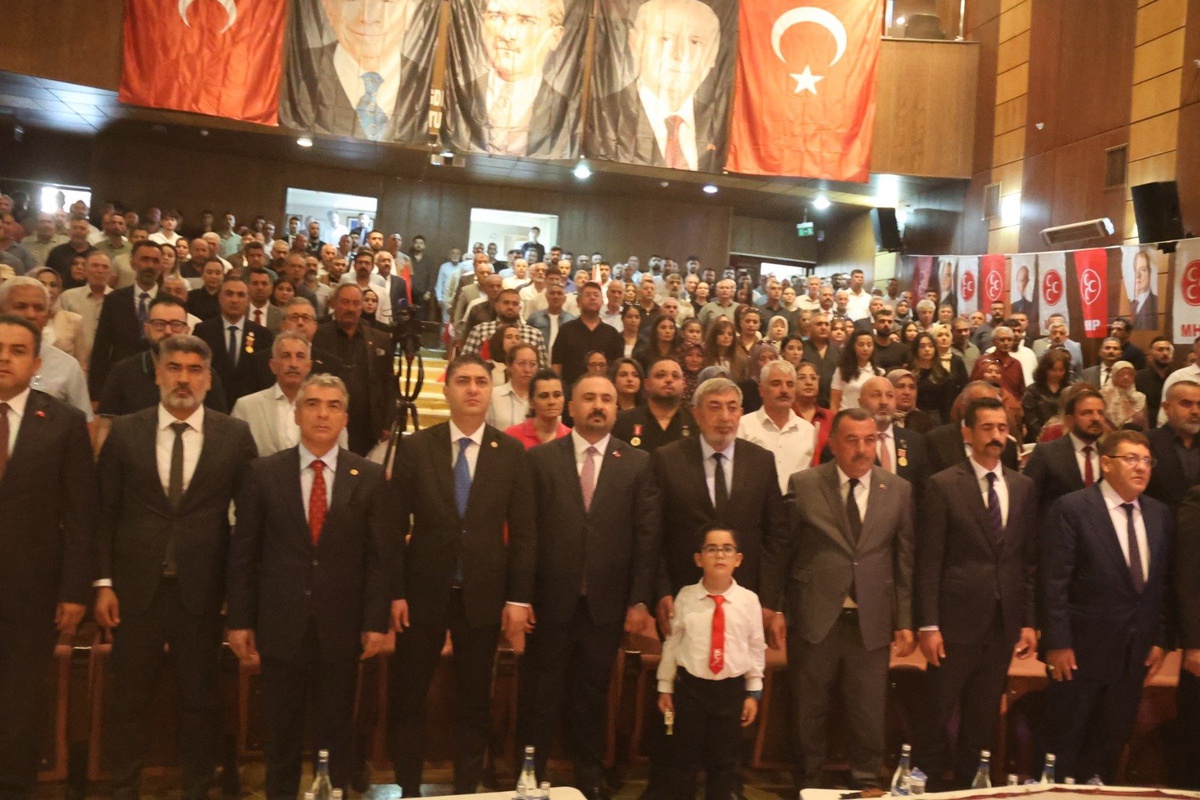 MHP Iğdır İl Başkanlığına Hüseyin Ateş yeniden başkan seçildi