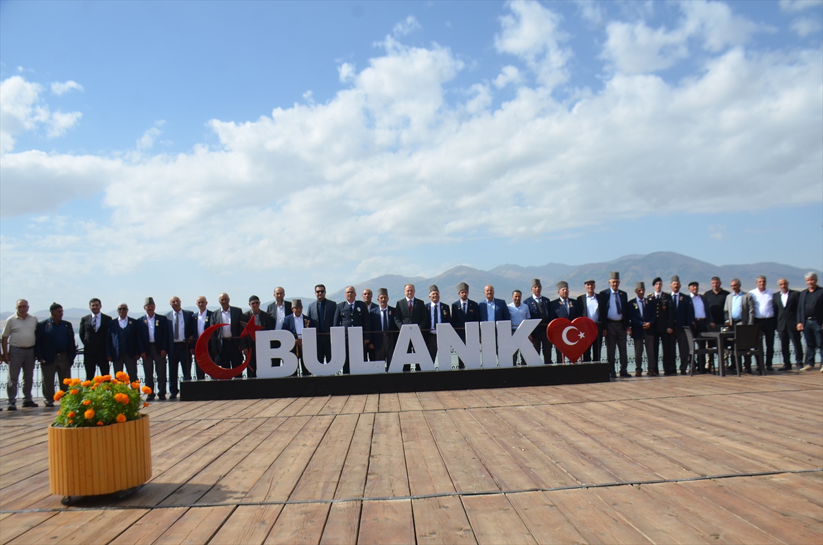 Muş Bulanık\'ta Gaziler Günü töreni düzenlendi, gaziler onuruna kahvaltı verildi