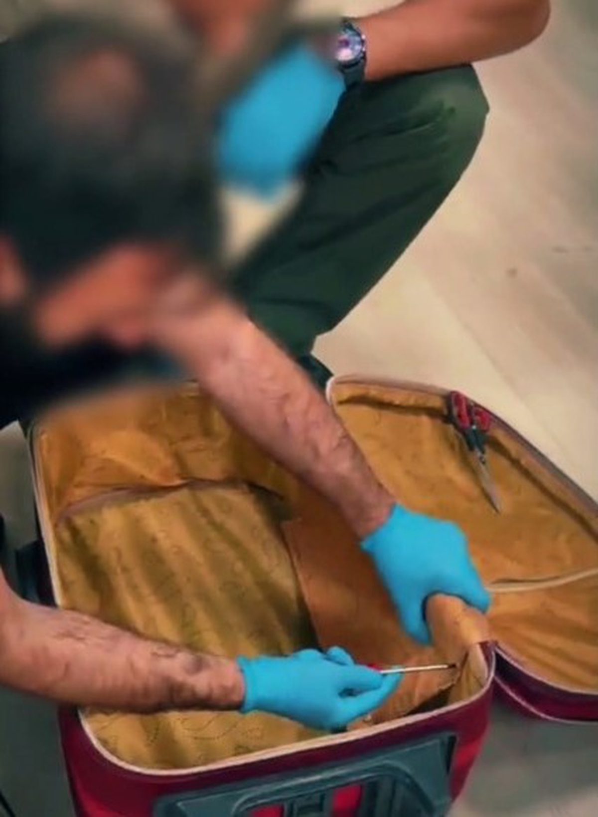 Ordu otogarında verilen bavulda 935 gram metamfetamin çıktı, 2 şüpheli tutuklandı