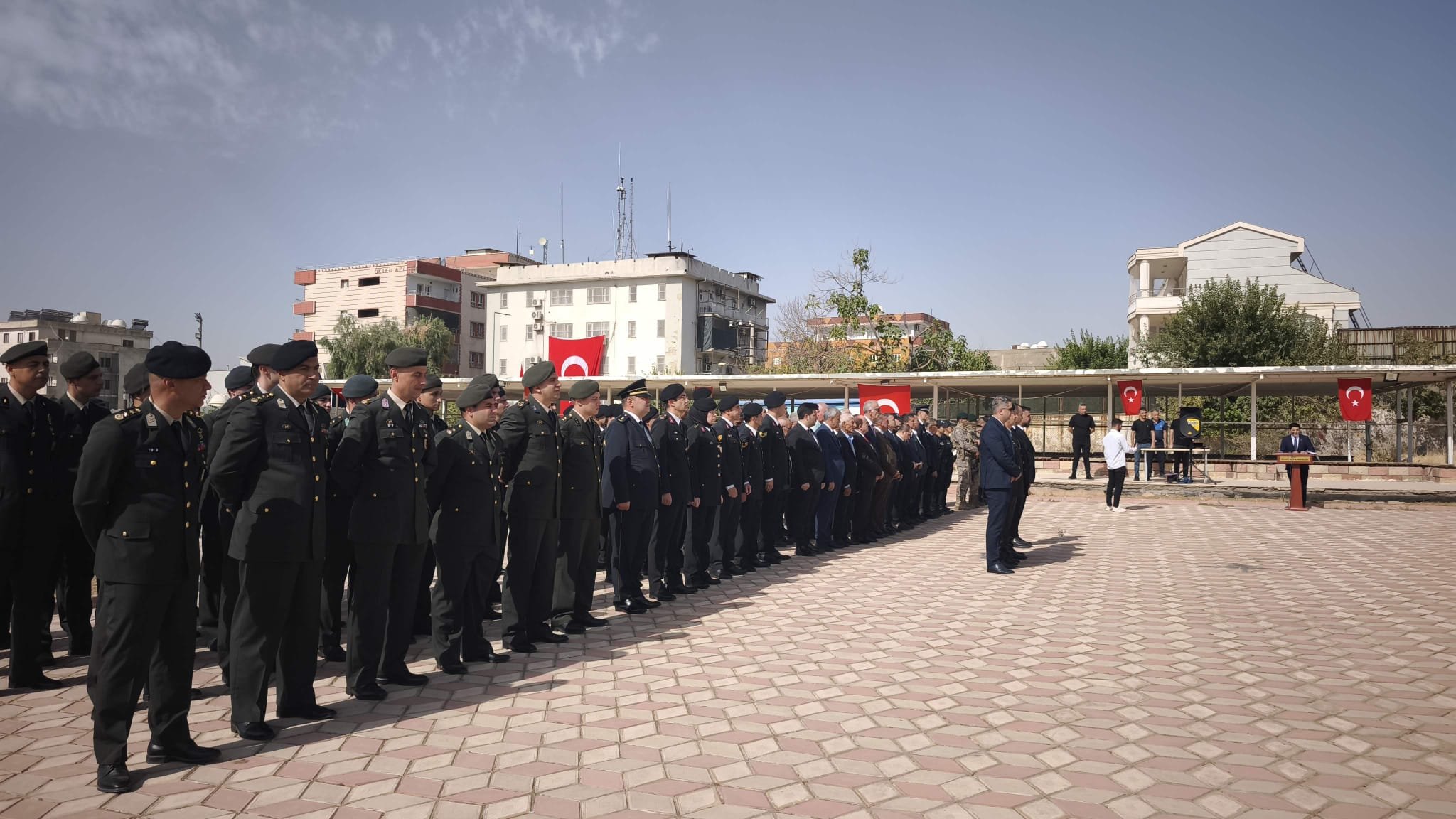 <a class='keyword-sd' href='/sirnak/' title='Şırnak'>Şırnak</a>'ta Gaziler, protokol ve ilçe yöneticileri bir araya geldi