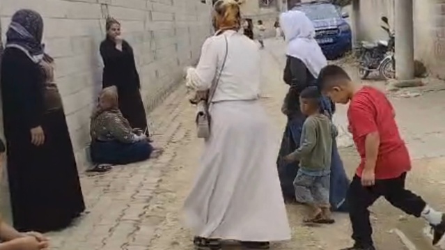 Şanlıurfa Suruç'ta kadını bıçakla yaralayıp 18 altınla kaçan 4 kadın aranıyor