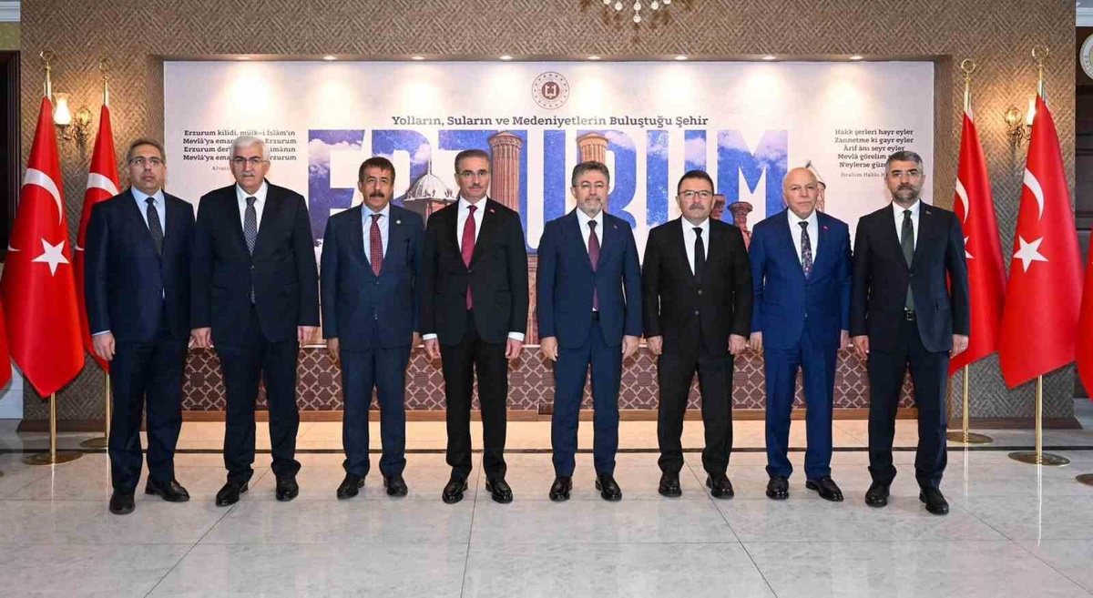 Tarım ve Orman Bakanı Yumaklı Erzurum\'da düve teslim törenine katıldı