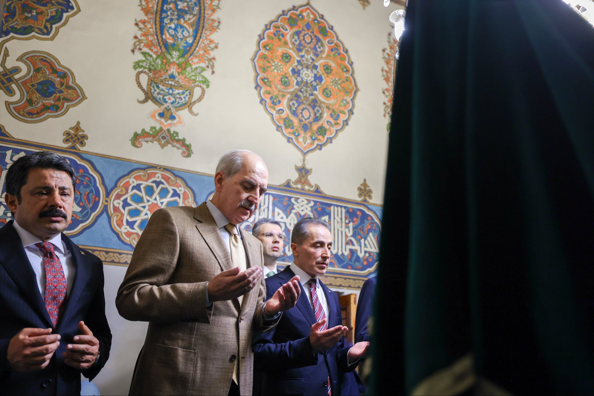 TBMM Başkanı Kurtulmuş, Hacıbektaş\'ta Hacı Bektaş-ı Veli\'nin türbesini ziyaret etti