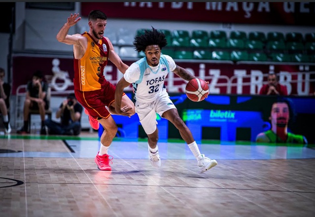 TOFAŞ, 26'ncı Cevat Soydaş Turnuvası'nda Galatasaray'ı 81-76 yenerek şampiyon oldu