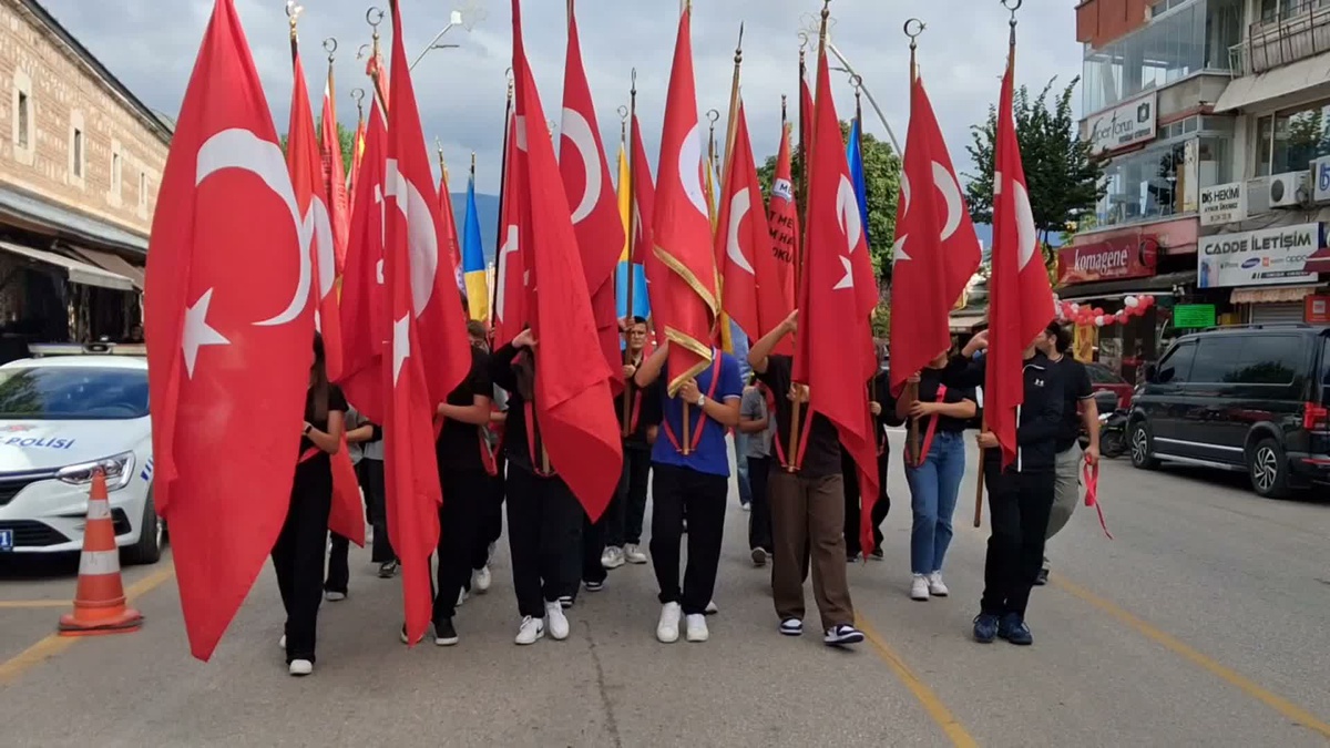 Tokat\'ta 19 Eylül Gaziler Günü dolayısıyla yürüyüş düzenlendi