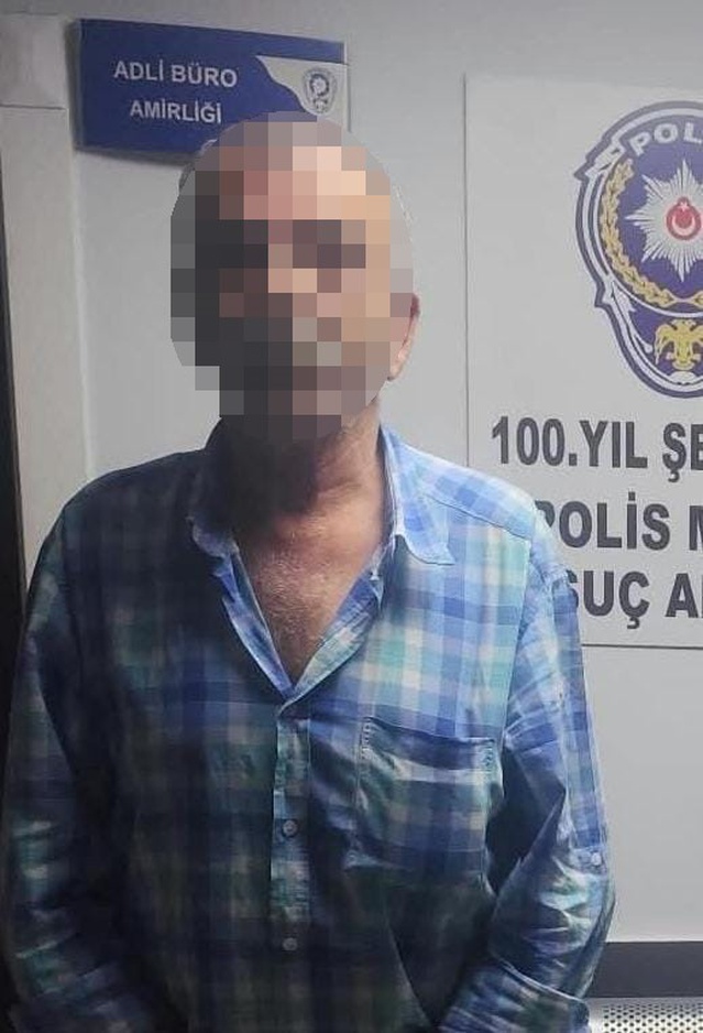 Ankara Keçiören'de evden sepetle kaçak alkol satan şüpheli 169 litreyle yakalandı