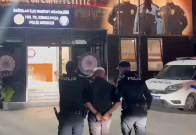 Bağcılar'da fırında fırıncı kadına yumurta fırlatan 52 yaşındaki şüpheli yakalandı