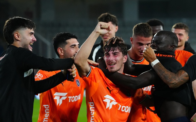 Başakşehir evinde Gençlerbirliği'ni 4-0 yendi, 4 maç sonra galibiyetle tanıştı