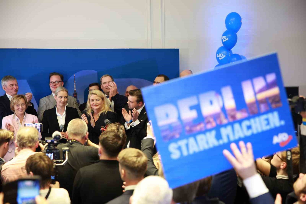 Berlin\'de Sol Parti yüzde 25,8 ile, Mecklenburg\'da AfD yüzde 37,1 ile birinci oldu
