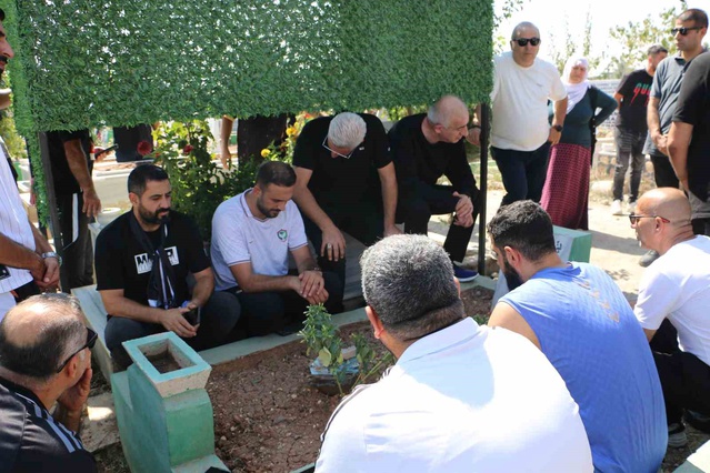 Diyarbakır'da Rojin Kabaiş'in babası Beşiktaş taraftar gruplarına teşekkür etti