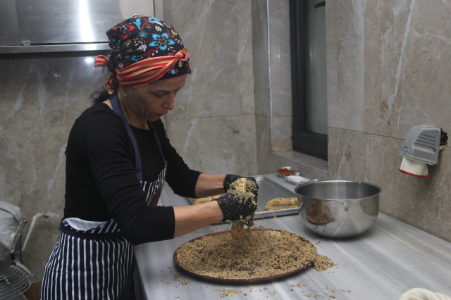 Bu da hamsili simit: Balık ekmek oluyor da balık simit neden olmasın