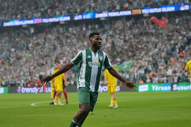 Bursaspor, Batman Petrolspor deplasmanından 2-1 galip ayrıldı; Iheanacho iki gol attı