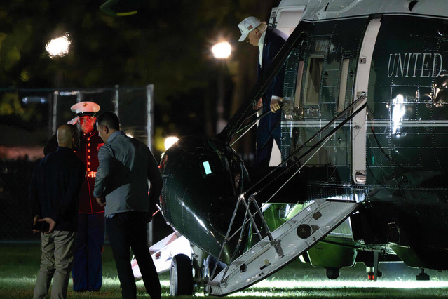 Camp David'de Husilere saldırı seçeneklerini Trump'ın değerlendirdiği öne sürüldü