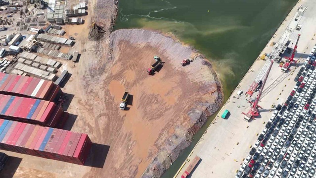 Deniz dolgusuyla 1,2 milyon metrekareye ulaşan Safiport, Derince'de trafiği artırıyor