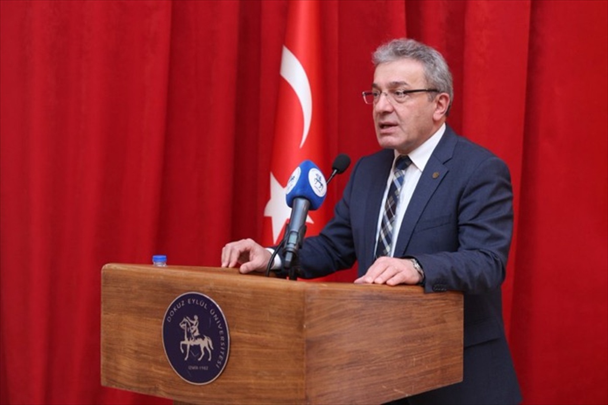 Gazze\'den akademisyenler DEÜ\'deki etkinlikte bilimsel çalışmalarını anlattı