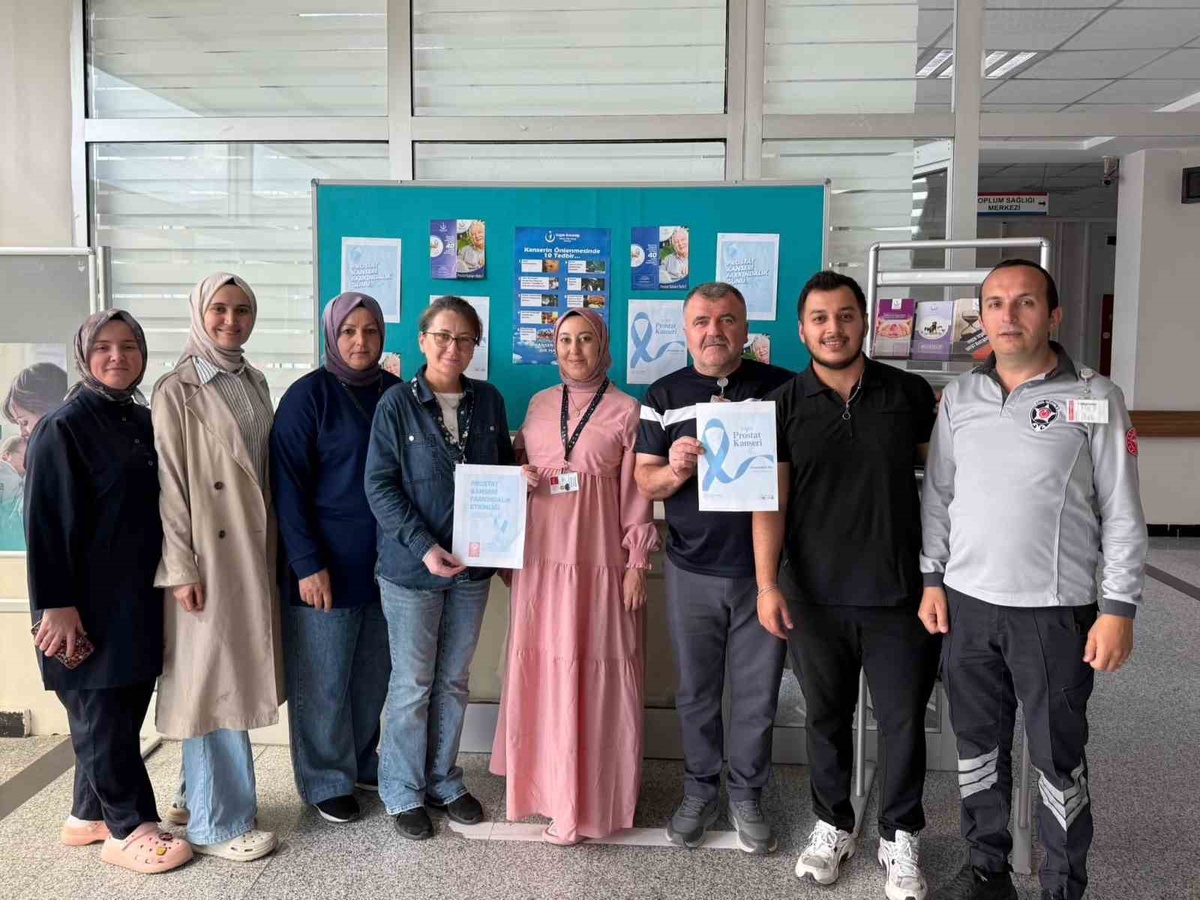 Düzce\'de prostat kanseri ve ruh sağlığı için iki ilçede farkındalık standı açıldı