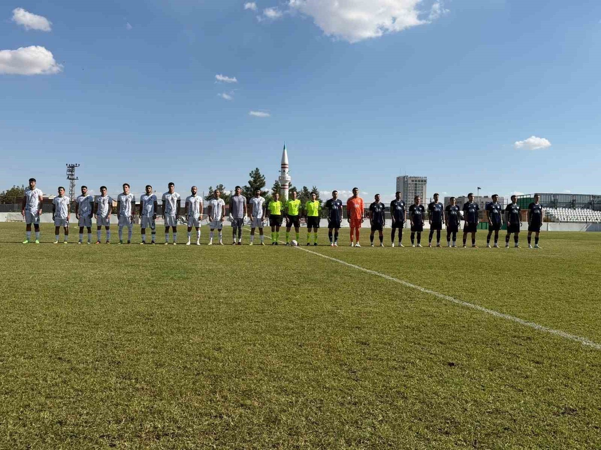 Diyarbakır'da Erciyes 38 FSK, Diyarbekirspor ile golsüz berabere kaldı