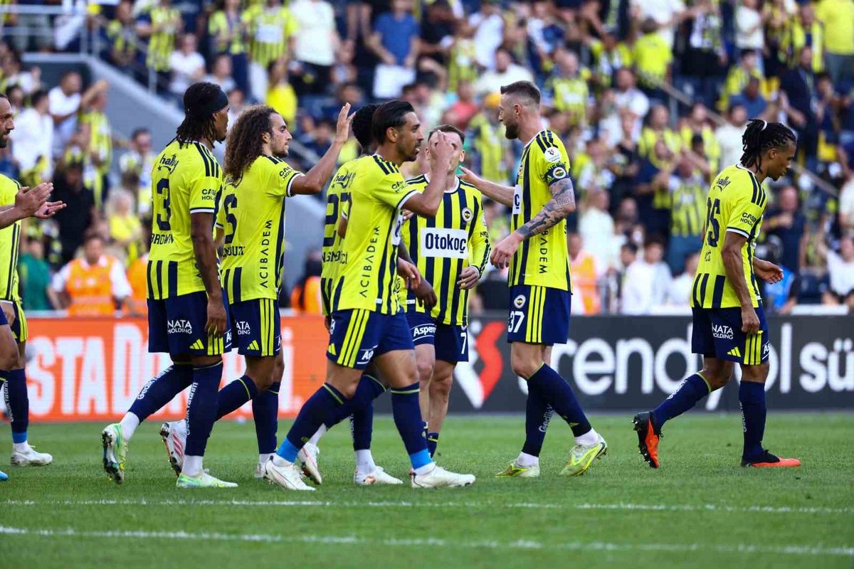 Fenerbahçe, Eyüpspor\'u 8-0 yendi, ilk yarıda 5 golü 2 sezon sonra tekrarladı