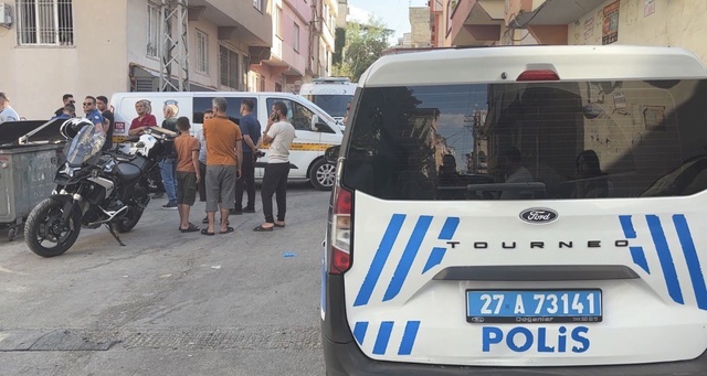 Bunu yapan insan olamaz! Önce eşini öldürdü sonra sokakta dehşet saçtı
