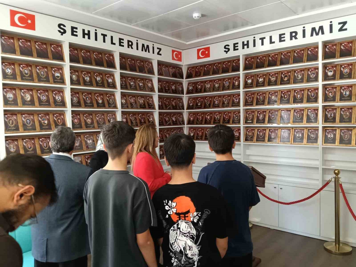 Gaziler Günü’nde miniklerden anlamlı ziyaret