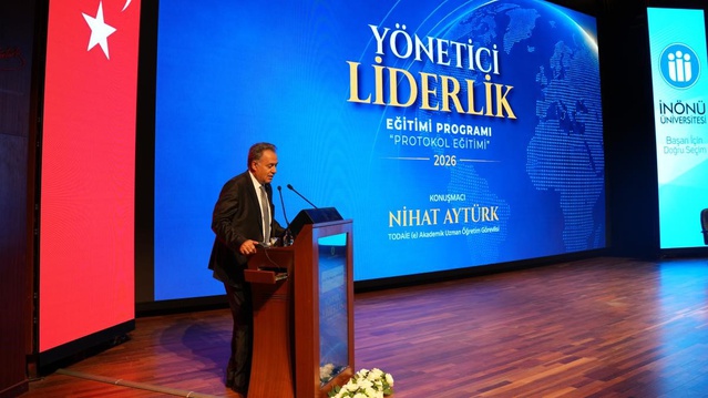 İnönü Üniversitesi'nde protokol eğitiminin ilki Rektör Akpolat'ın katılımıyla yapıldı