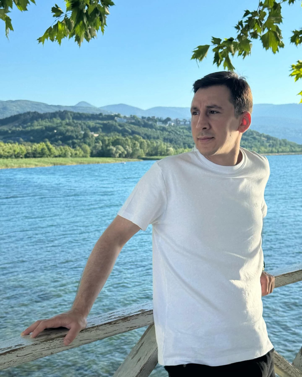 Kocaeli İzmit\'te motosiklet sürücüsü rahatsızlanıp kaza yaptı, kurtarılamadı