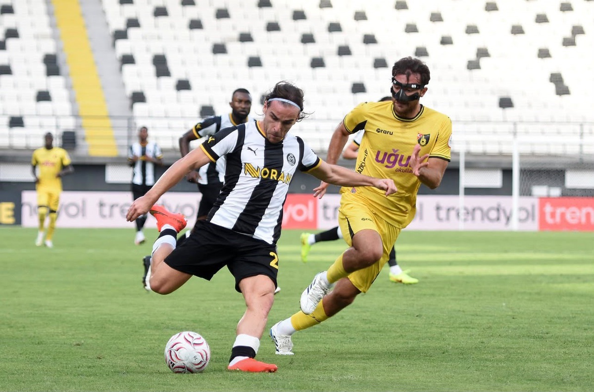 İstanbulspor, Trendyol 1. Lig\'de Manisa FK\'yı 90+4\'te Mustafa ile 1-0 yendi