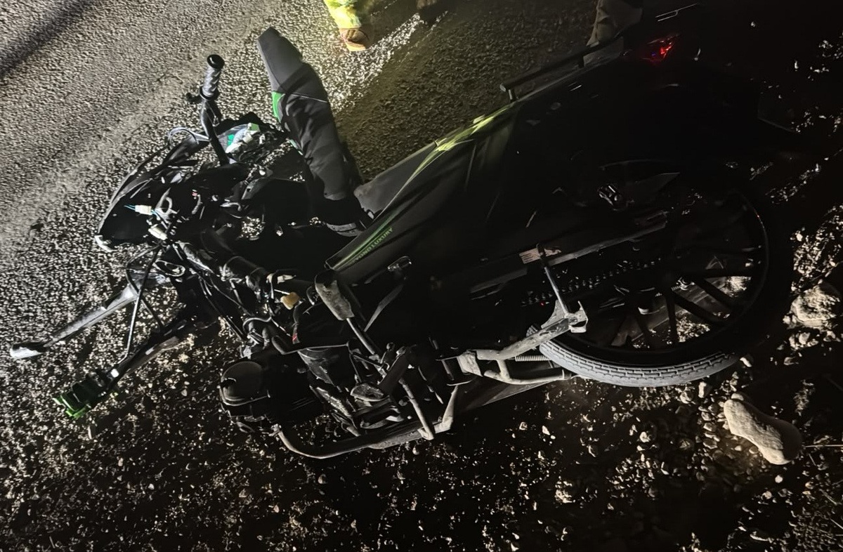 Mersin Erdemli\'de kamyonetle çarpışan motosikletin 16 yaşındaki sürücüsü öldü