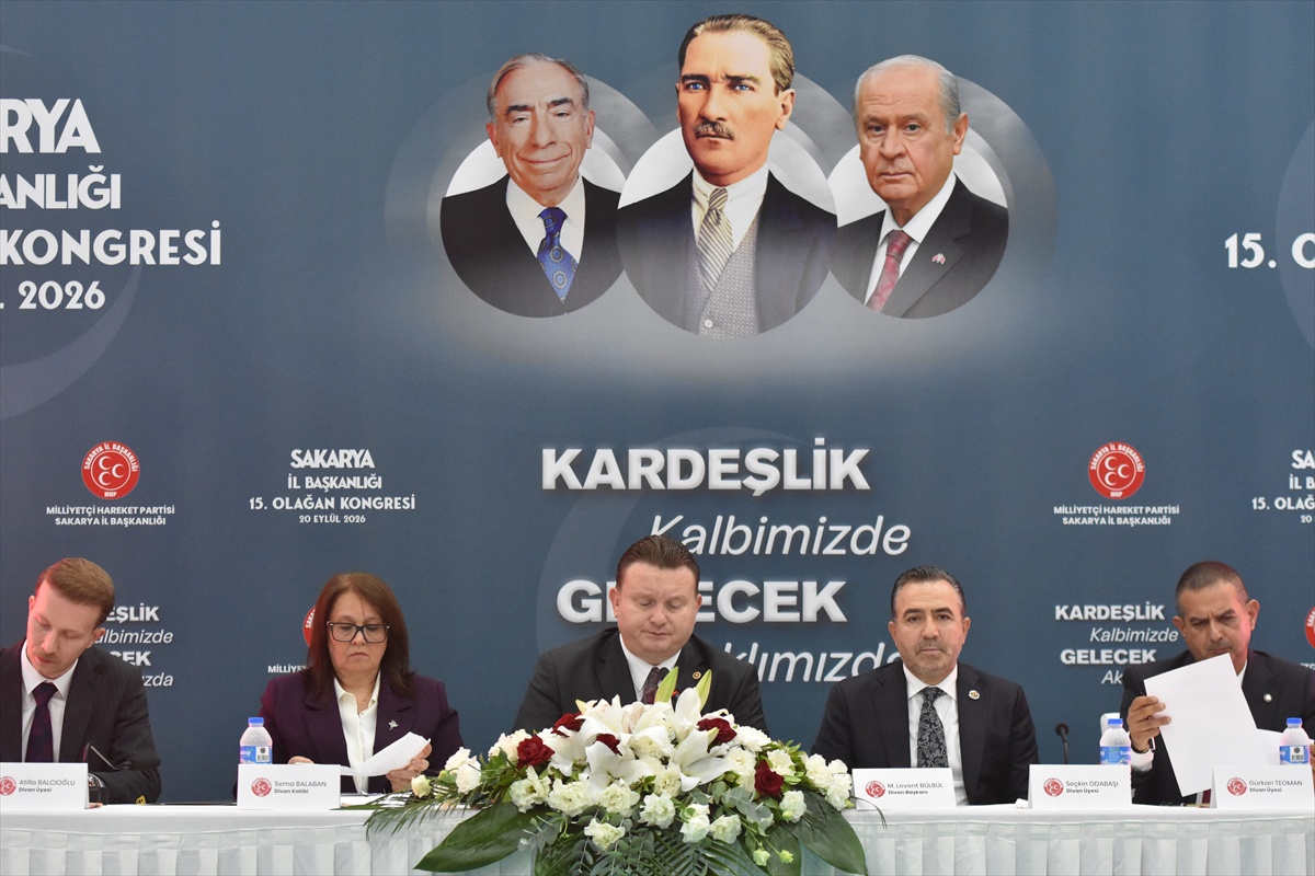 MHP Sakarya kongresinde Oğuz Alkaş yeniden başkan seçildi, Bülbül iddiaları eleştirdi