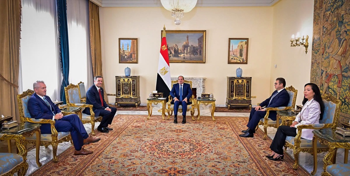 Sisi, Ratcliffe ile görüşmede Gazze\'de kalıcı ateşkes ve ABD-İran anlaşması istedi