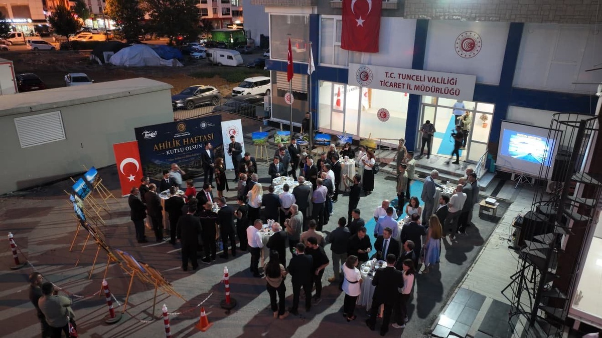 Tunceli\'de 39. Ahilik Haftası etkinliklerle kutlandı, Yılın Ahisi Sinan Açılan oldu