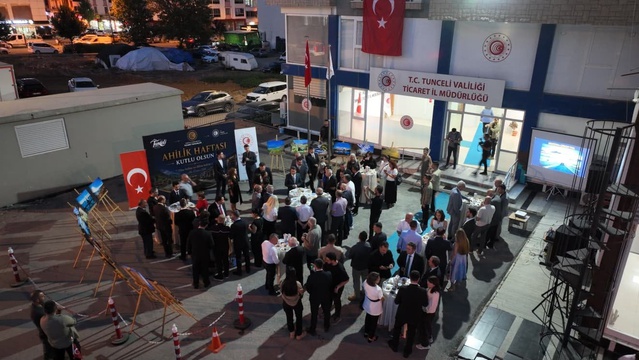 Tunceli'de 39. Ahilik Haftası etkinliklerle kutlandı, Yılın Ahisi Sinan Açılan oldu