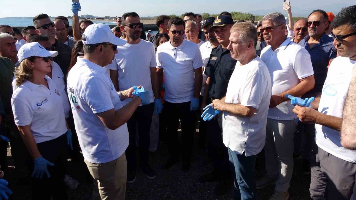 Vali Şahin, Manavgat Boğaz Sahili\'nde kum hırsızlığına acil kamera takılmasını istedi