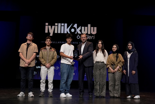 6. İyilik yarışmasında ödüller AKM'de verildi, Gazze Ödülü Konya'ya verildi