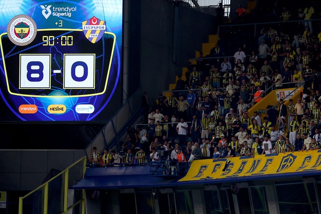 8-0'lık tarihi zafer Avrupa'yı salladı! Herkes Fenerbahçe'yi konuşuyor