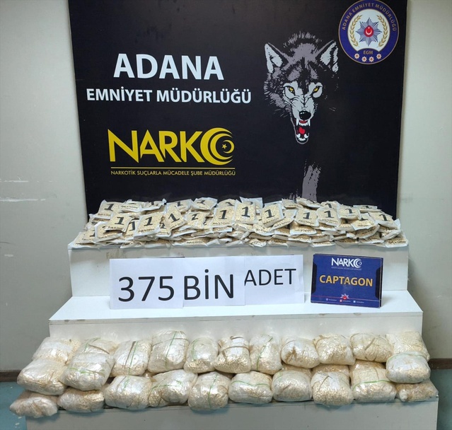 MİT ve Adana Emniyet Müdürlüğü, ortak operasyonda 375 bin uyuşturucu hap ele geçirdi